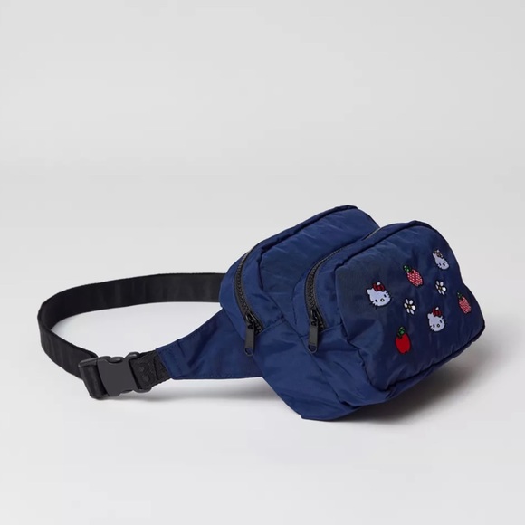 BAGGU Embroidered Hello Kitty Fancy Pack - Picture 8 of 12